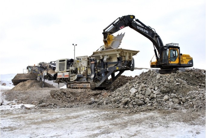 Dolomīts «Jaunbemberu» karjerā ir augstas kvalitātes, liecina materiāla pārbaudes analīzēs.
Autors: No arhīva.