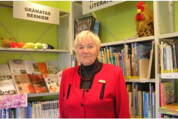 Jauncodes bibliotēkas vadītāja Inta Krieviņa 48 gadus ar savu mērķtiecīgo darbu ir veidojusi un attīstījusi Jauncodes bibliotēku.
Autors: No arhīva.