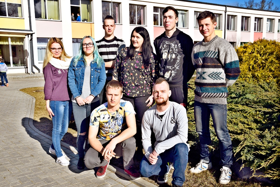 Misas vidusskolas 12. klase.
Autors: Ivars Bogdanovs