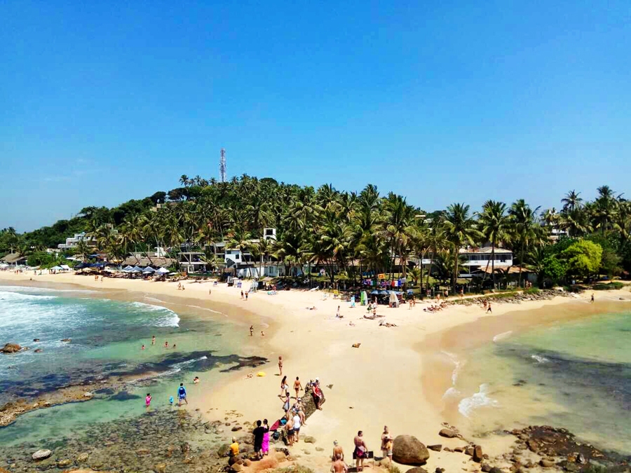 Šrilanka piedāvā zelta pludmali ar kokospalmām. Populārākie kūrorti –  Beruvela, Bentota, Hikaduva, Unavatuna, Mirisa, Trinkomale, Nilaveli un Kalkudaha – paradīze dvēselei un ķermenim.
Autors: no personiskā albuma.