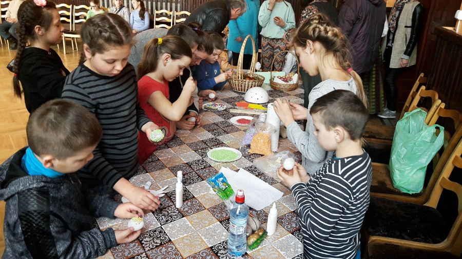 Rundāles novada bērni svētkos dekorēja olas.
Autors: Artūrs Dulbe