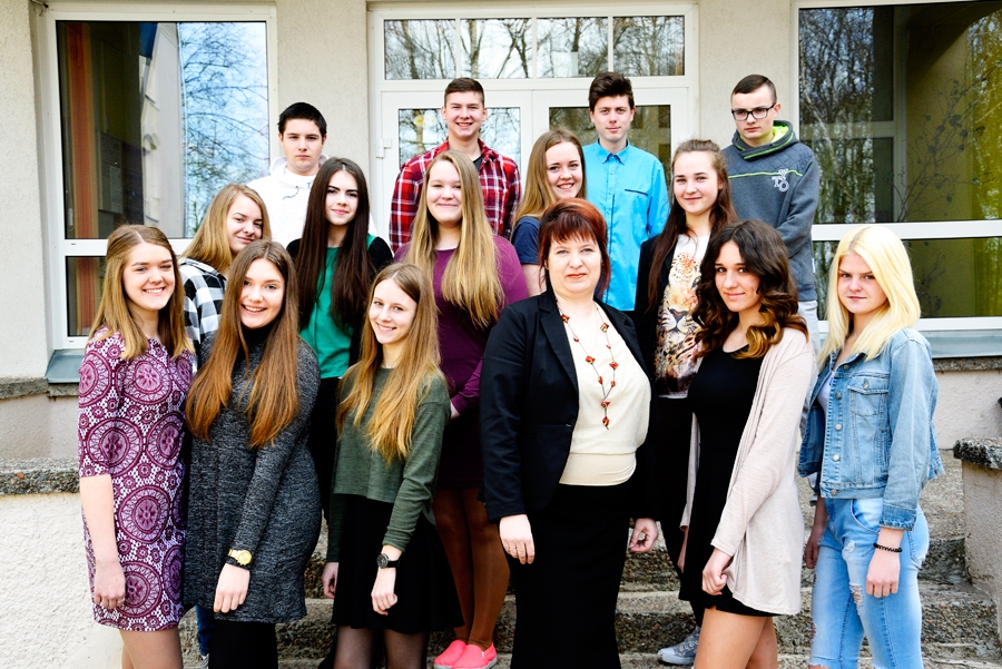 9. klases audzēkņi ar skolotāju šī gada pavasarī.
Autors: Ivars Bogdanovs