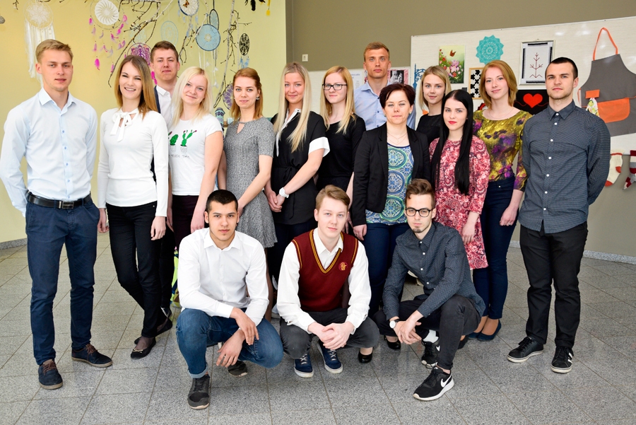 Trīs gadu laikā divpadsmitie kolektīvā izveidojuši sirsnīgas un draudzīgas attiecības.
Autors: Ivars Bogdanovs