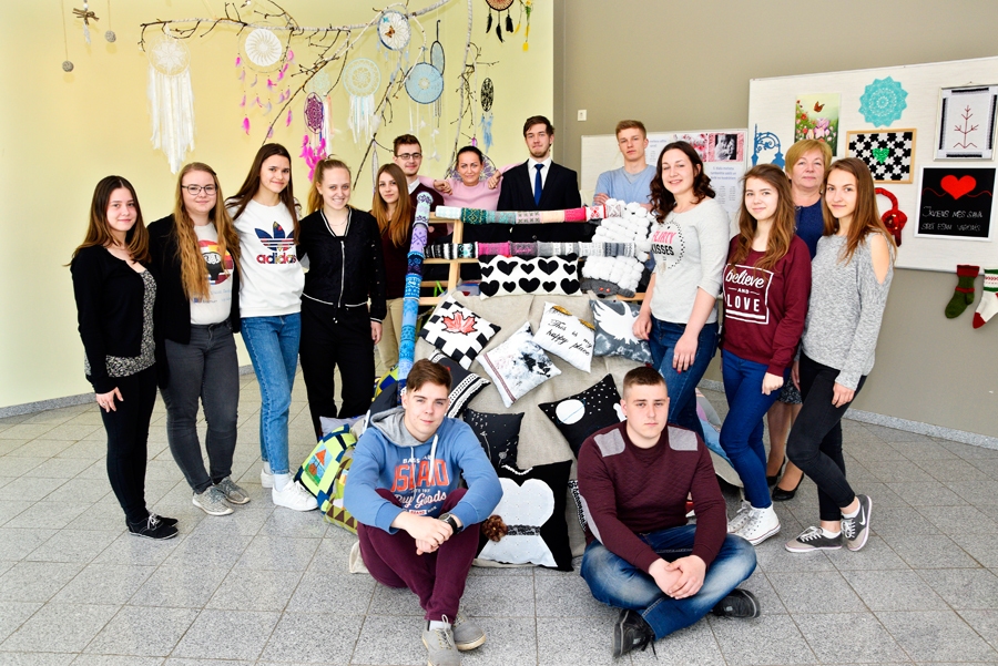 Talantīgi, jautri un saprotoši jaunieši mācās 12.b klasē.
Autors: Ivars Bogdanovs