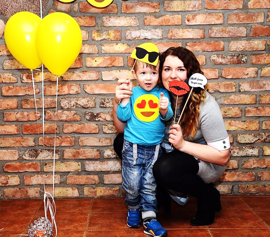 Jana Abkadirova kopā ar dēliņu Jēkabu.
Autors: no personiskā albuma