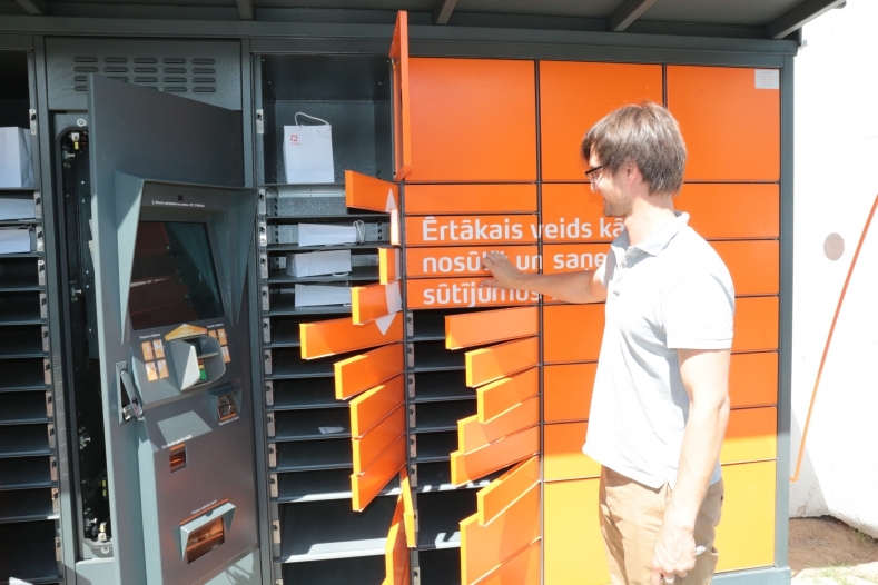 Iecavā, Rīgas ielā 27, savu darbību uzsācis jauns pakomāts.
Autors: iecava.lv