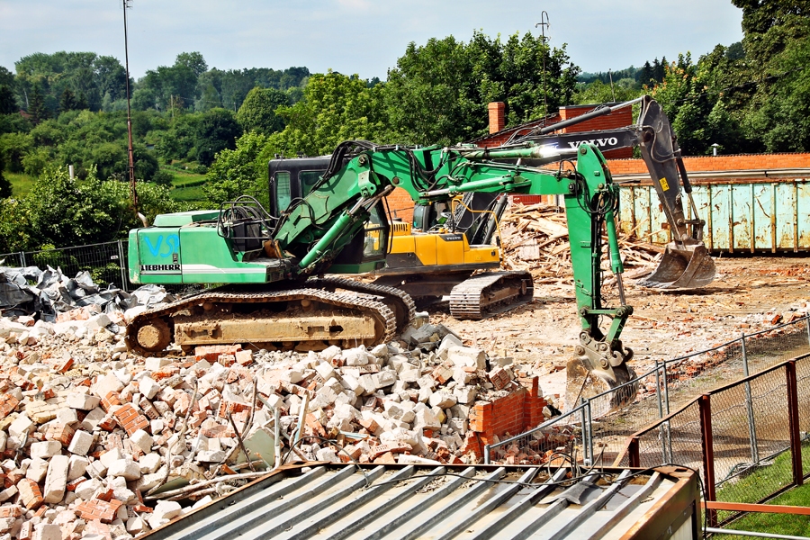 Bauskas stadionā no vecās sporta zāles palikuši tikai gruveši.
Autors: Uldis Varnevičs