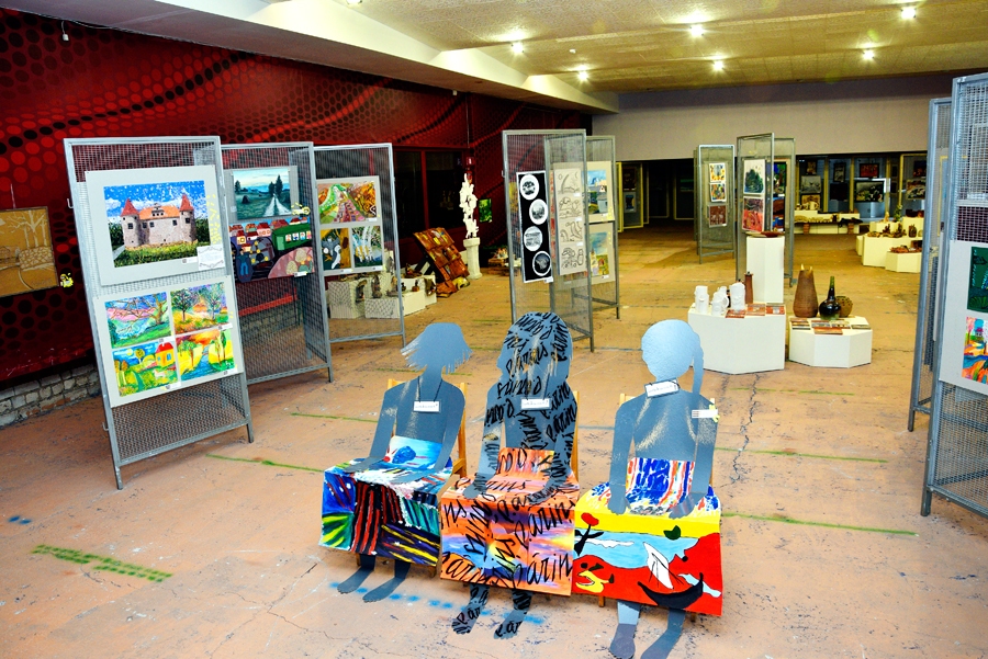 Izstādes «Toņi un pustoņi» kopskats Bauskā.
Autors: no «Bauskas Dzīves» arhīva