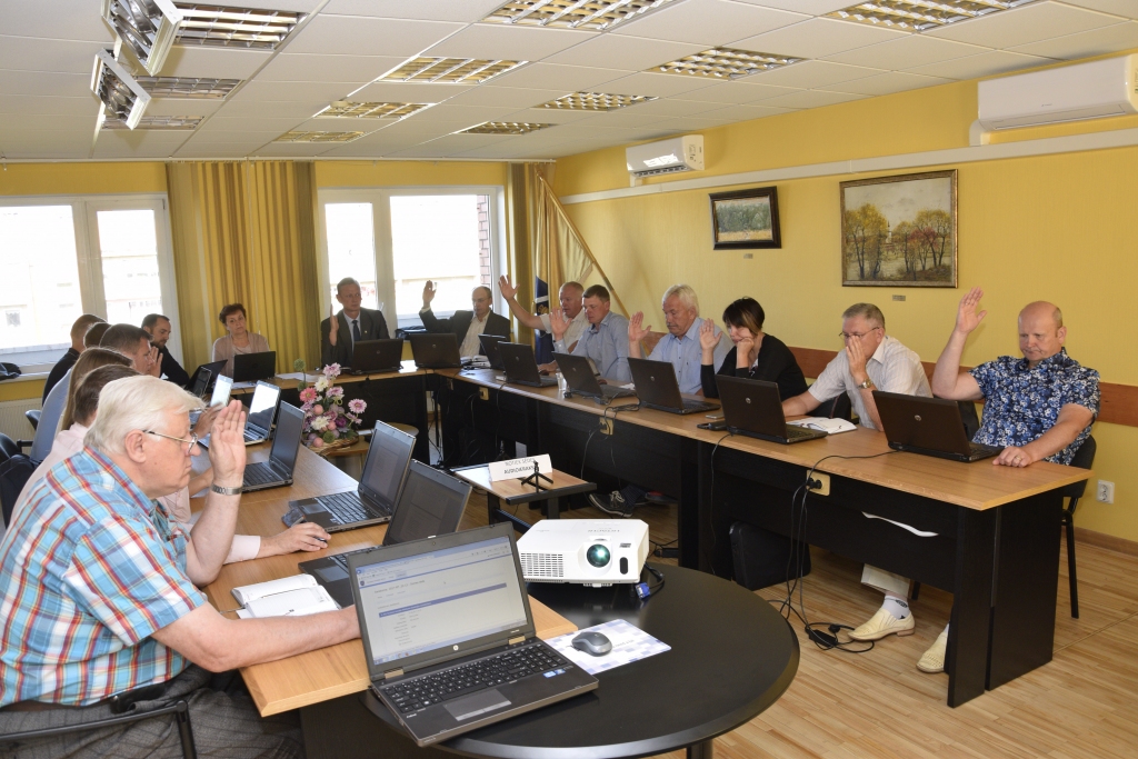 Iecavas novada domes sēdē 8. augustā deputāti nolēma pašvaldības īpašumā pārņemt ielu, kurai piešķīra nosaukumu – Dārziņu iela.
Autors: Ivars Bogdanovs