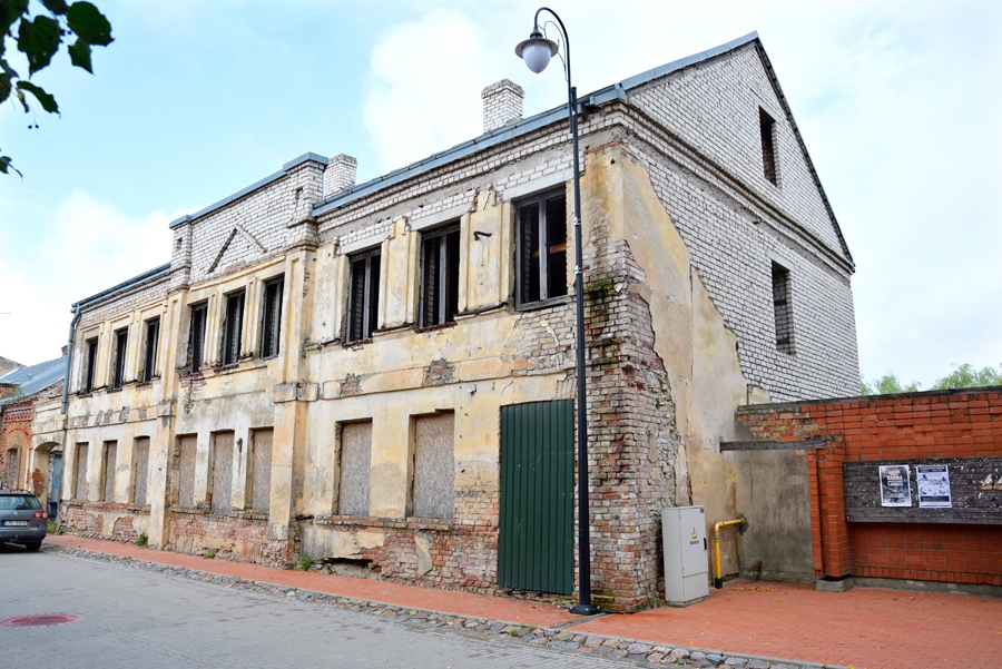 Nams Rīgas ielā 53 jau vairākus gadus rada bažas garāmgājējiem.
Autors: Ivars Bogdanovs