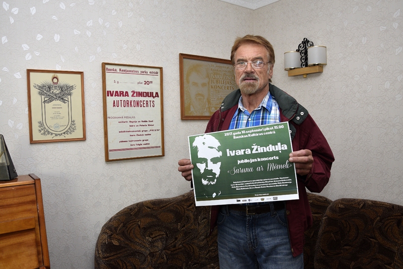 Mūziķis Ivars Žindulis aicina savas daiļrades cienītājus, draugus, paziņas uz jubilejas koncertu «Saruna ar Mēmeli» Bauskas kultūras centrā.
Autors: Ivars Bogdanovs