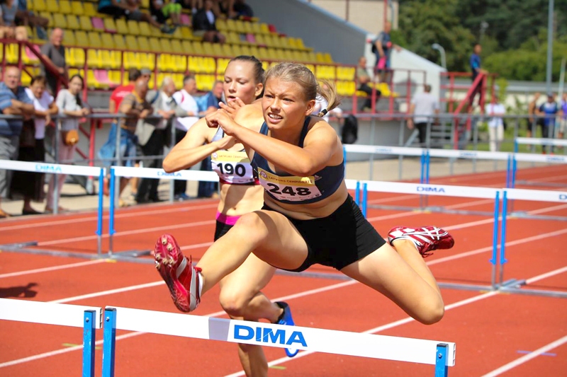 Vienīgo sudraba medaļu U18 vecuma grupā Bauskas novada labā izcīnīja Amanda Savicka, kura startēja Latvijas čempionātā daudzcīņā.
Autors: no «Bauskas Dzīves» arhīva