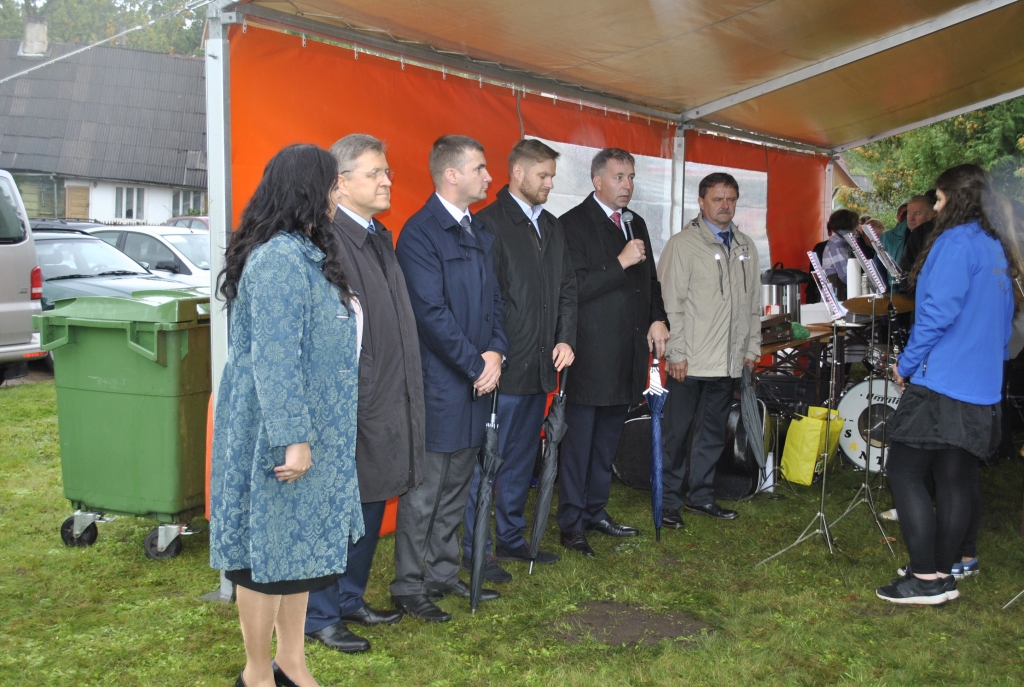 Satiksmes ministrs Uldis Augulis piektdien, 15. septembrī, apmeklēja svinīgo pasākumu Skaistkalnē.
Autors: Vilnis Auzāns