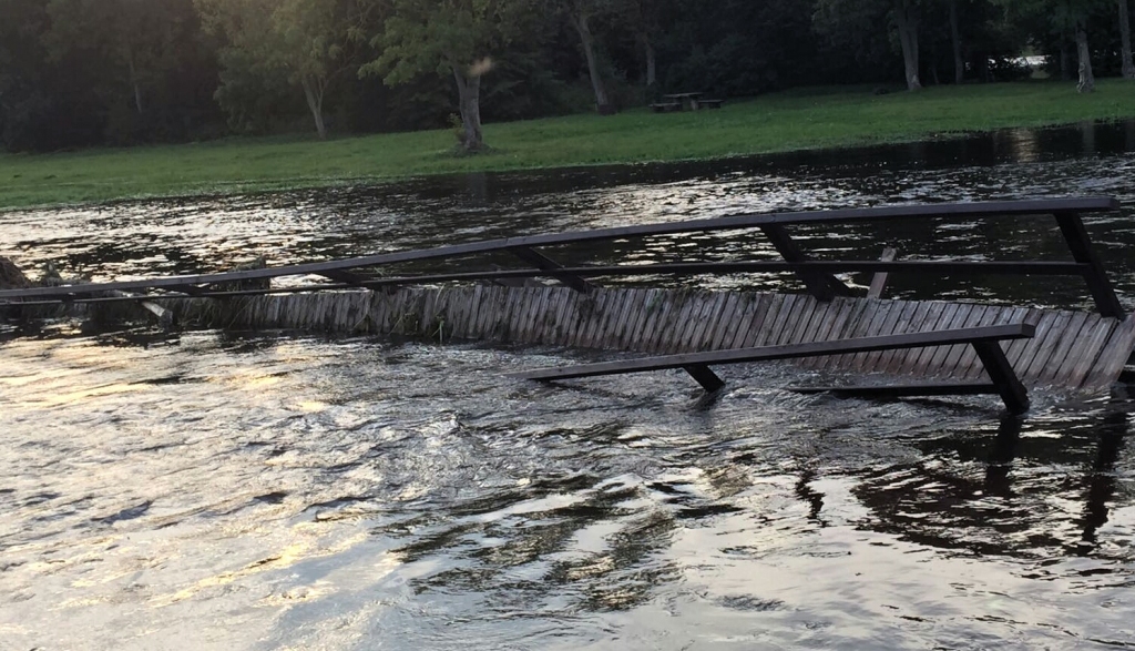 Autors: www.bauskasdzive.lv