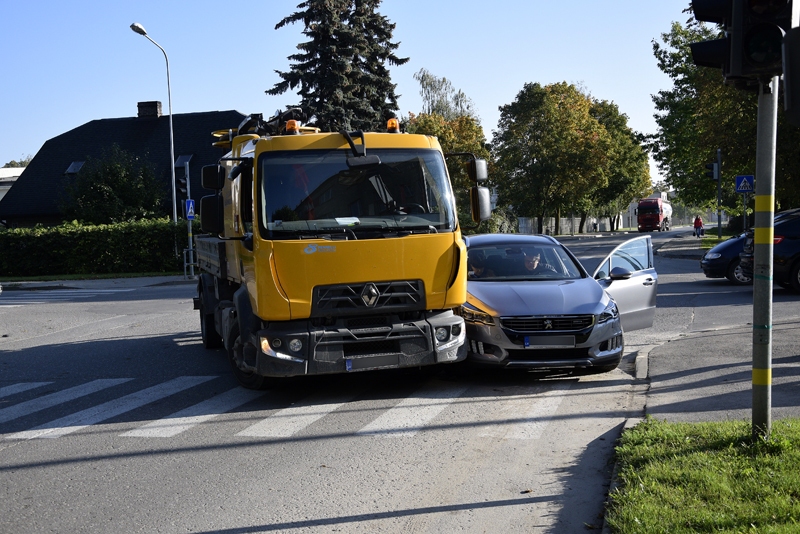 Ceļu satiksmes negadījums Bauskā, Salātu un Dārza ielā.
Autors: Ivars Bogdanovs