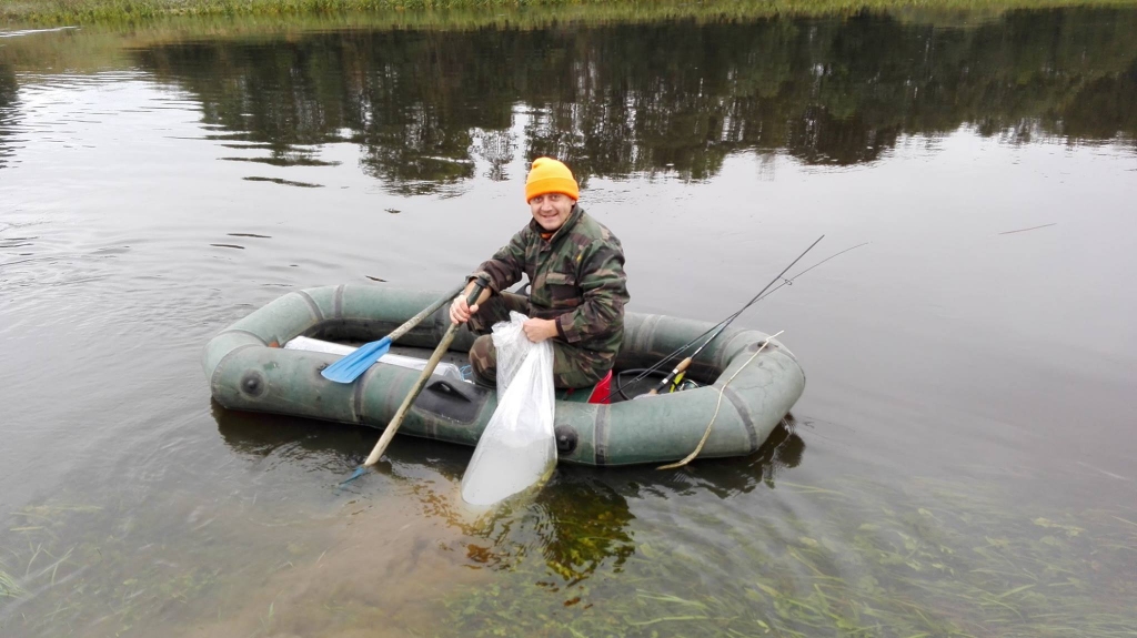 Biedrībai papildināt upes ar zivīm palīdzēja Gailīšu pagasta pārvaldes vadītājs Aleksandrs Gurkovskis.
Autors: No albuma.