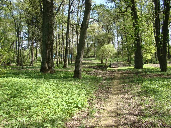 Garozas muižas parks.