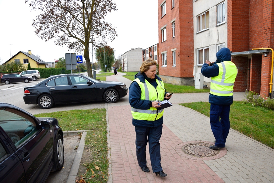 Bauskas novada sabiedriskās kārtības nodaļas darbinieki strādā pilsētā.
Autors: Ivars Bogdanovs