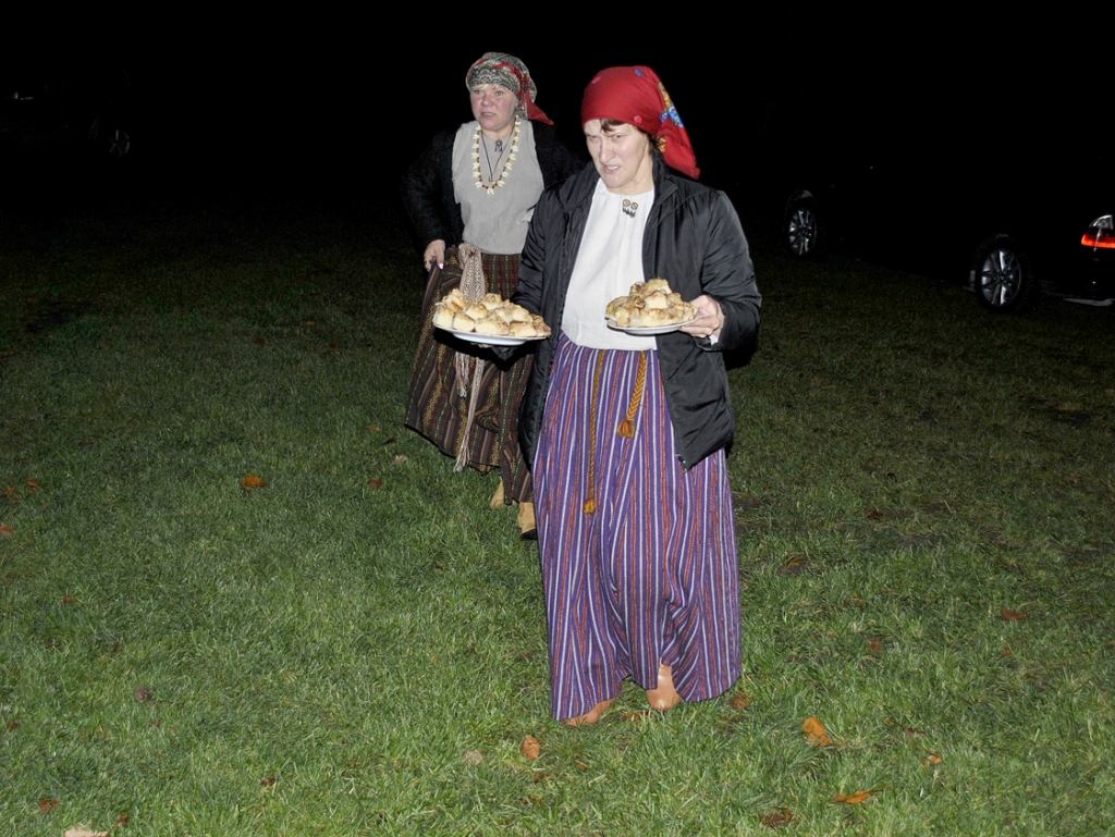 Dievainēs veļiem jānes mielasts.
Autors: Vilnis Auzāns