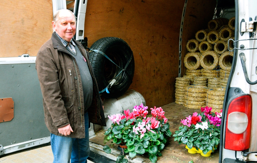Jubilārs Elmārs Platais atklāj, ka diena pēc dzimšanas dienas – 19. novembris – pirmo reizi pēc vairākiem gadiem viņam būšot brīvdiena.
Autors: Ivars Bogdanovs