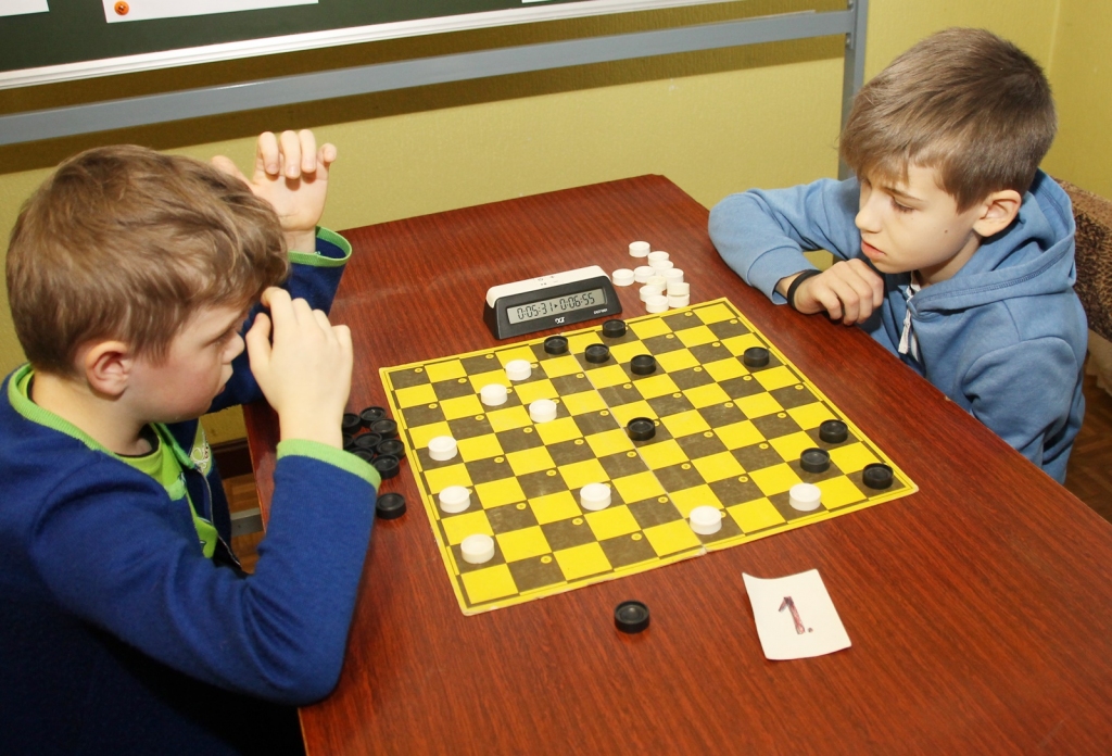 Jurģis Stīpnieks (no kreisās) bija labākais starp zēniem.
Autors: Uldis Varnevičs