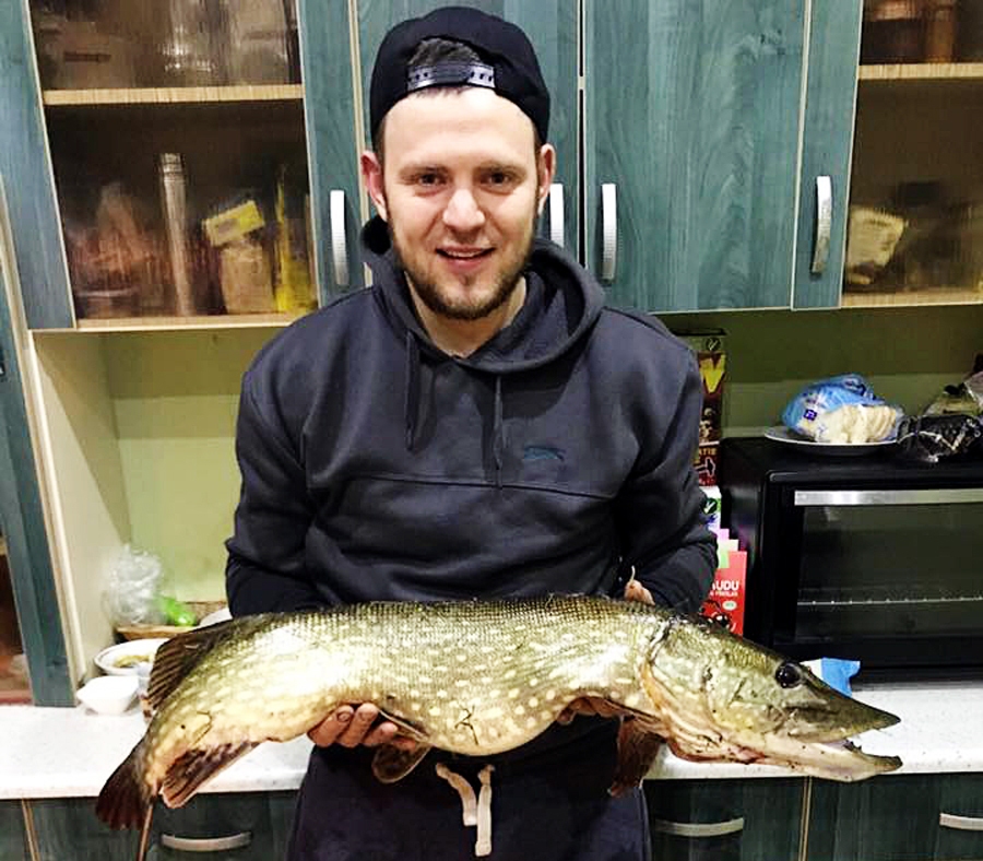 Kristaps Kaņeps ar sešus kilogramus smago līdaku.
Autors: no personiskā albuma