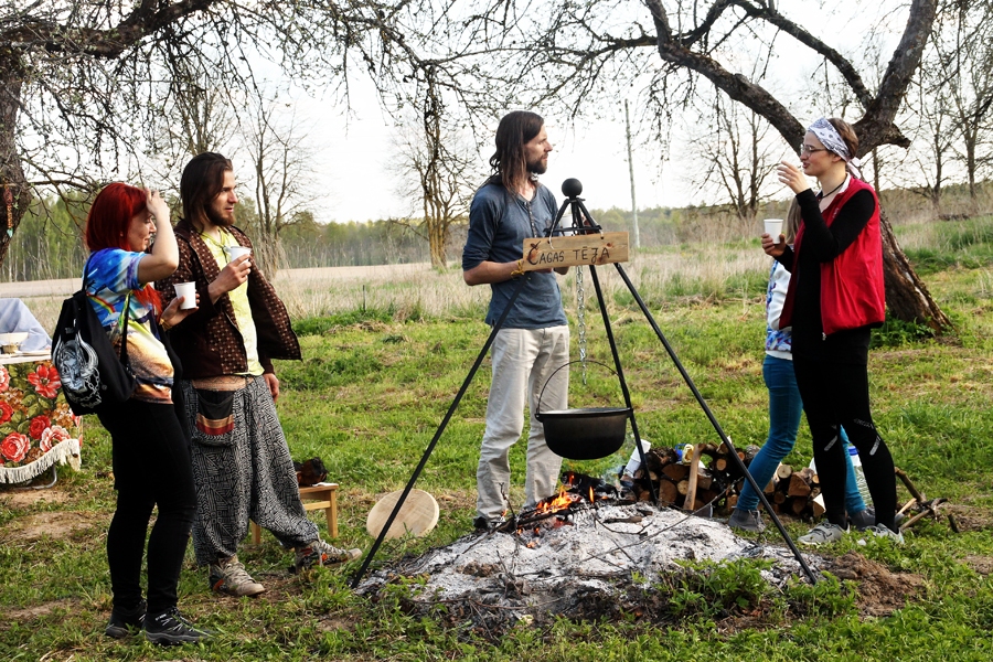 Bārbeles pagasta Gaismā nākamā gada 12. maijā notiks otrais festivāls           «Āboļdārzs». Šogad tas iemantoja daudzus atbalstītājus.
Autors: Uldis Varnevičs
