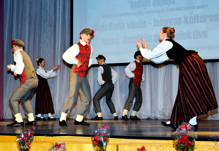 Iecavas kultūras nama jauniešu deju kopa konkursā šogad bija goda viesu statusā.
Autors: Ivars Bogdanovs