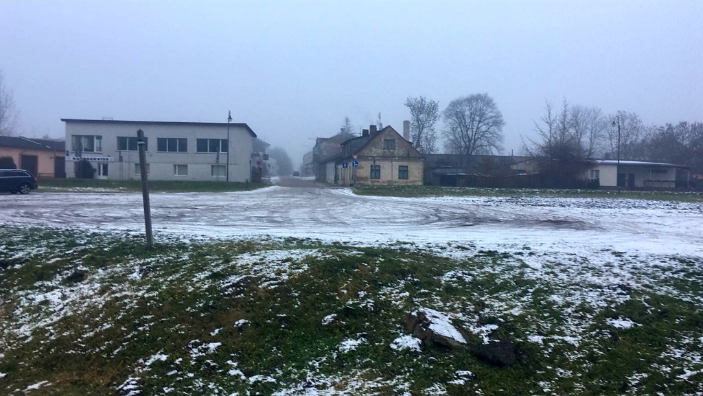 Alternatīva Jaungada sagaidīšanai Rātslaukumā rasta Bauskā, Dambja ielā.
Autors: www.bauskasdzive.lv