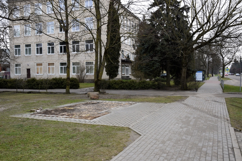 No mūsu ikdienas izzūd reālija – avīžu kioski. Bauskā slēgts pēdējais no tiem – Dārza ielā līdzās 2. vidusskolai.
Autors: Ivars Bogdanovs