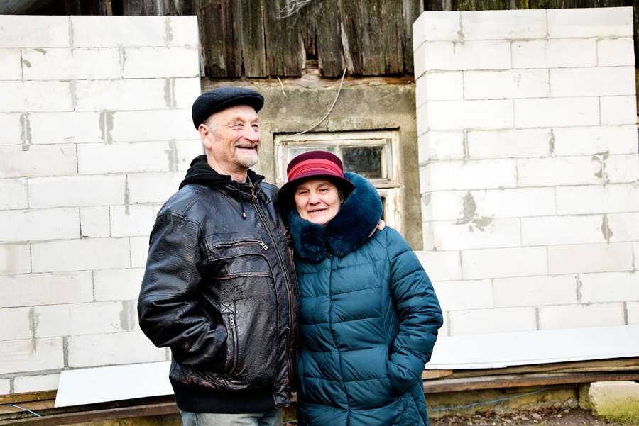 Ligita un Aļģirds Beķeri ir pārliecināti, ka nākotnē bērni dzīvos atjaunotajā mājā.
Autors: Ivars Bogdanovs