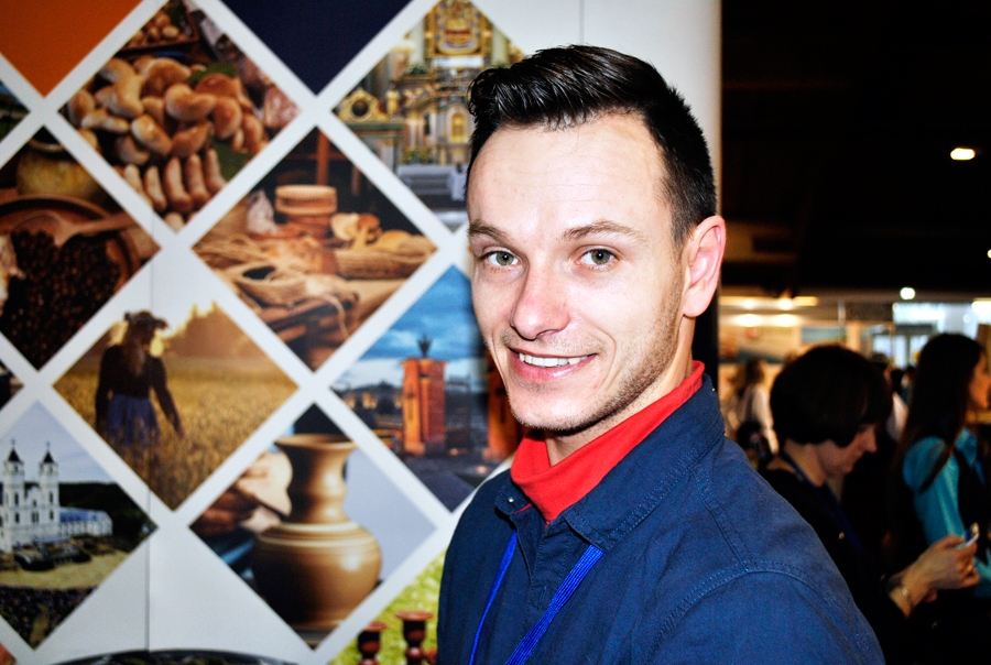 GRIGORIJS ENIŅŠ.
Autors: Vilnis Auzāns