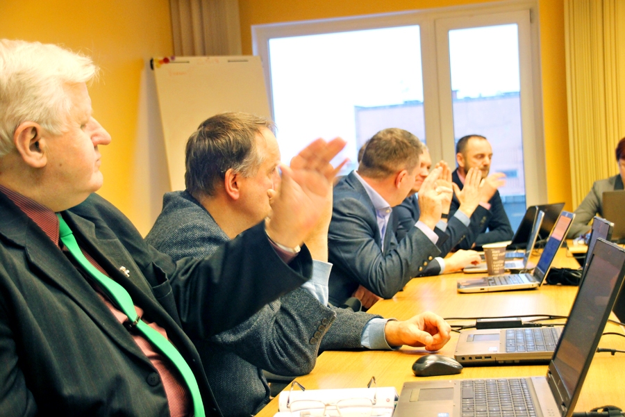 Iecavas novada domes deputāti 2018. gada budžetu apstiprināja vienprātīgi.
Autors: Uldis Varnevičs