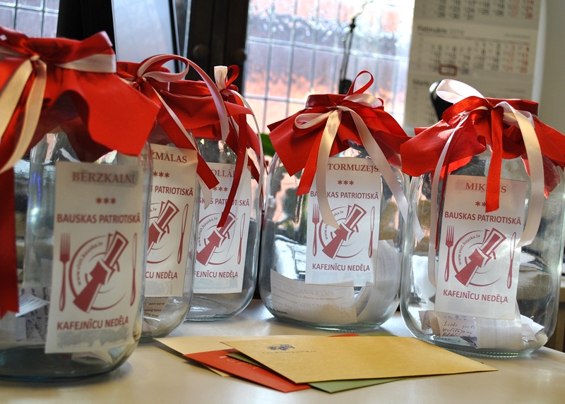 Akcijā «Bauskas kafejnīcu patriotiskā nedēļa» februārī piedalījās četras ēstuves un Rīgas Motormuzeja Bauskas filiāle.
Autors: Vilnis Auzāns