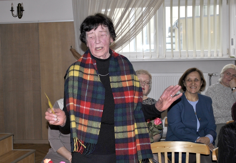 Sarunu pēcpusdienā jubilāre dalījās ar spilgtākajām savas dzīves epizodēm.
Autors: Vilnis Auzāns