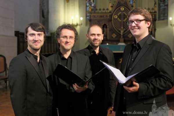 Profesionālu dziedātāju apvienība Ars Antiqua Riga, kurā dzied Rūdolfs Bērtiņš /kontrtenors/, Aigars Reinis /tenors/, Jānis Kurševs /tenors/, Uģis Meņģelis /baritons/.
Autors: http://klasika.lsm.lv