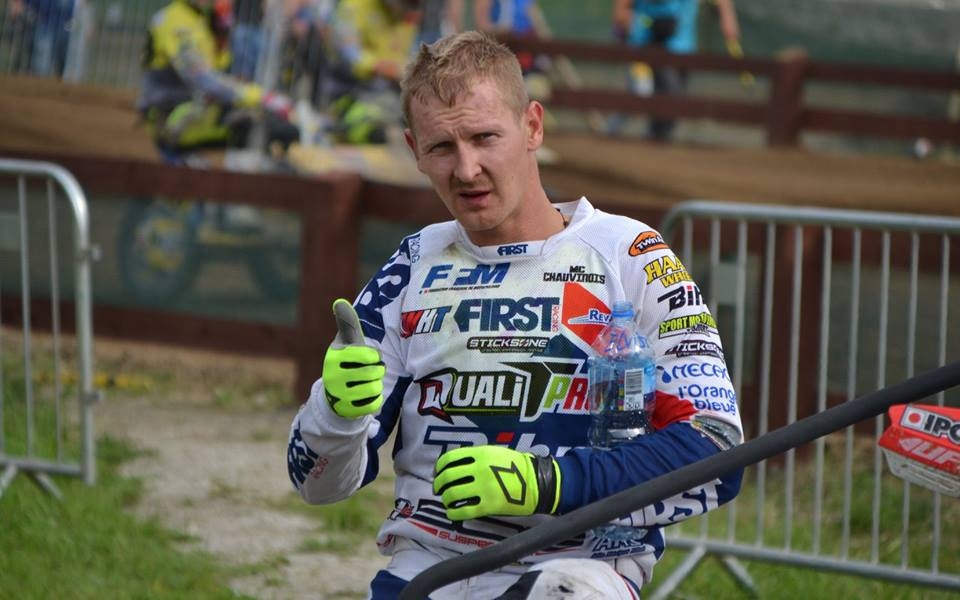 Elvijs Mucenieks līdz šim ir piedzīvojis vairākas smagas avārijas un vienmēr ir atgriezies sacīkšu trasē.
Autors: No albuma.