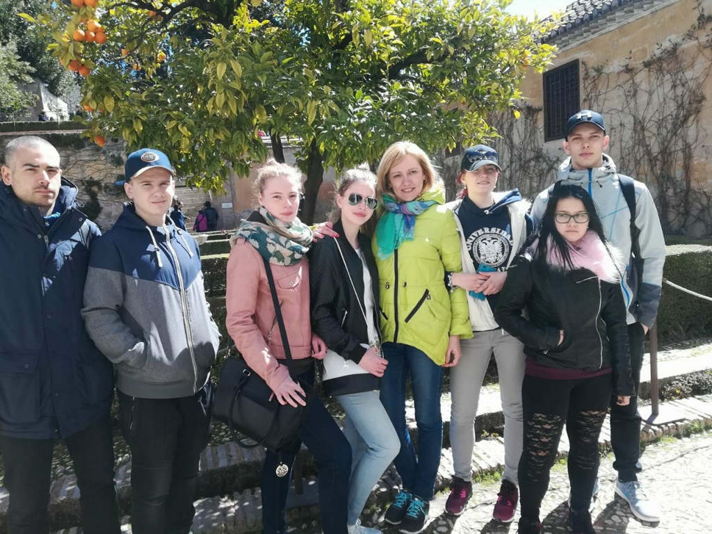 Kandavas lauksaimniecības tehnikuma Saulaines teritoriālās struktūrvienības studenti šomēnes atgriezās no trīs nedēļu ilgas prakses Spānijā.
Autors: No albuma.