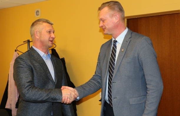 Iecavas novada pašvaldības izpilddirektora vietnieka pienākumus no šodienas pildīs Normunds Vāvers ( no kreisās).
Autors: iecava.lv