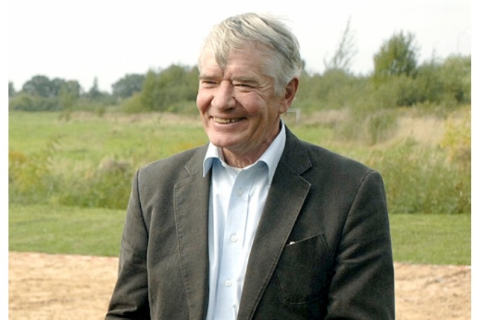 Līdz jaunā vadītāja apstiprināšanai pagastu pieskatīs Viesturs Janševskis,  Ceraukstes pagasta pārvaldes vadītājs.
Autors: No arhīva.