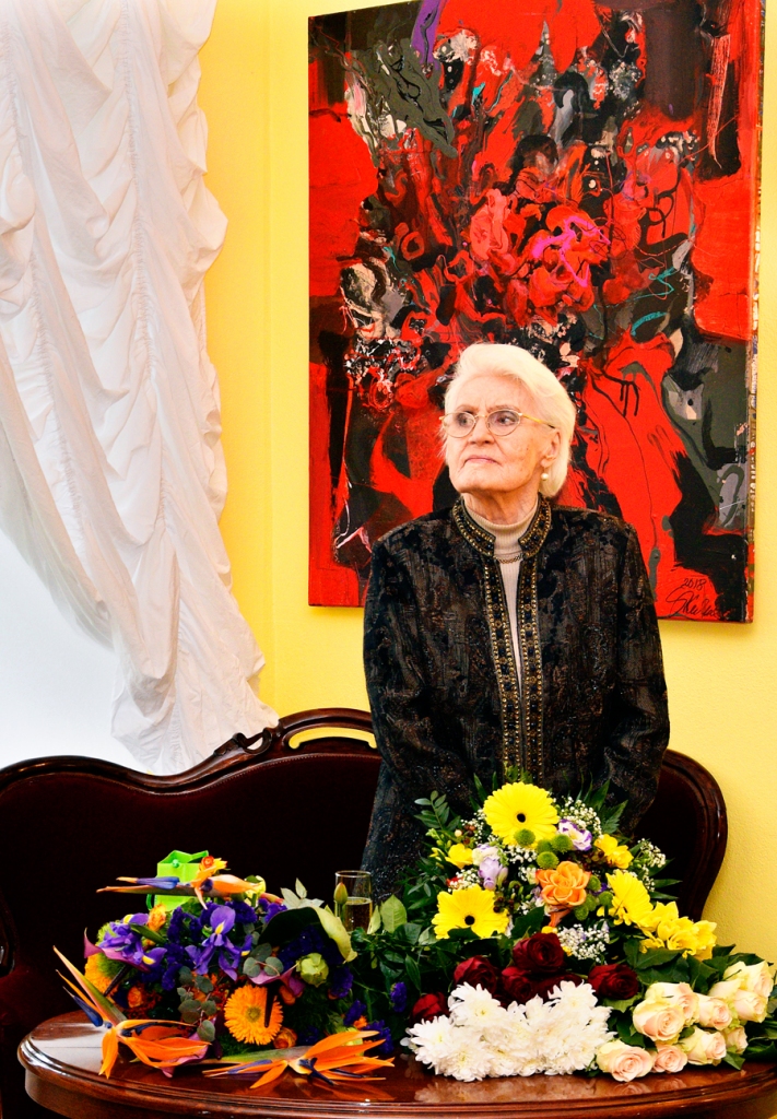 Džemmas Skulmes gleznas ir pirmās, kas skatāmas jaunajā mākslas galerijā «Lielupe».