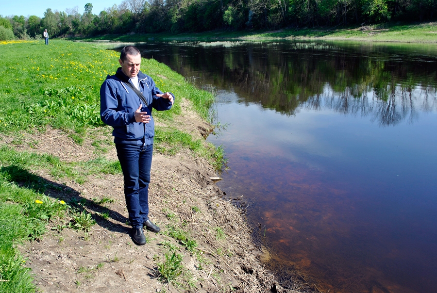 Aleksandrs Gurkovskis, Gailīšu pagasta pārvaldes vadītājs, gandarīts, ka peldvietas labiekārtošanā atbalstu sola vietējie ļaudis.
Autors: Vilnis Auzāns
