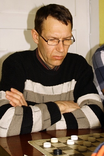 Jānis Štāls uzvarēja atlases turnīrā uz Latvijas čempionāta finālu 64 lauciņu dambretē.
Autors: No arhīva.