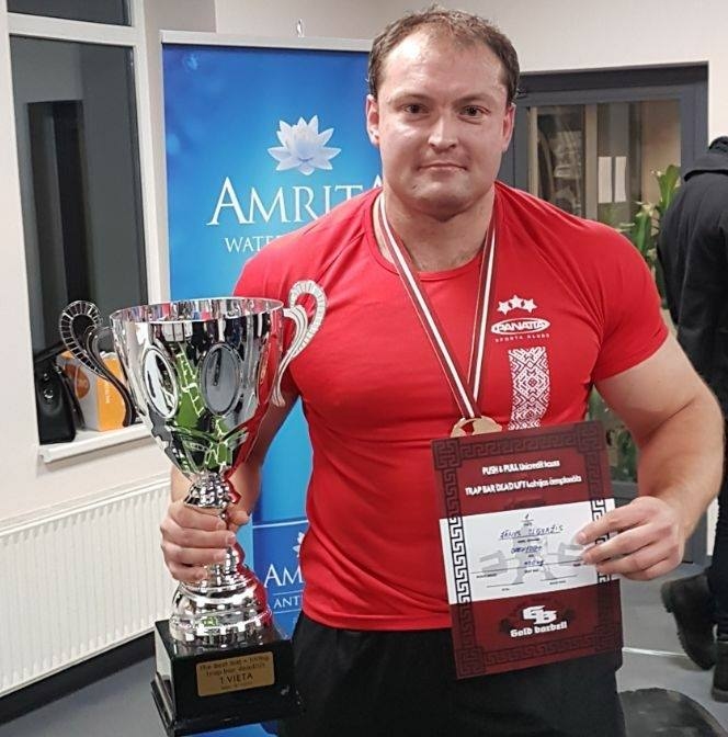 Jānis Ilgavižs
Autors: No albuma.