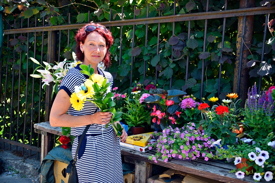 Lelde Adakovska jubilejas reizē saņēma ziedu klēpjus.
Autors: Ivars Bogdanovs