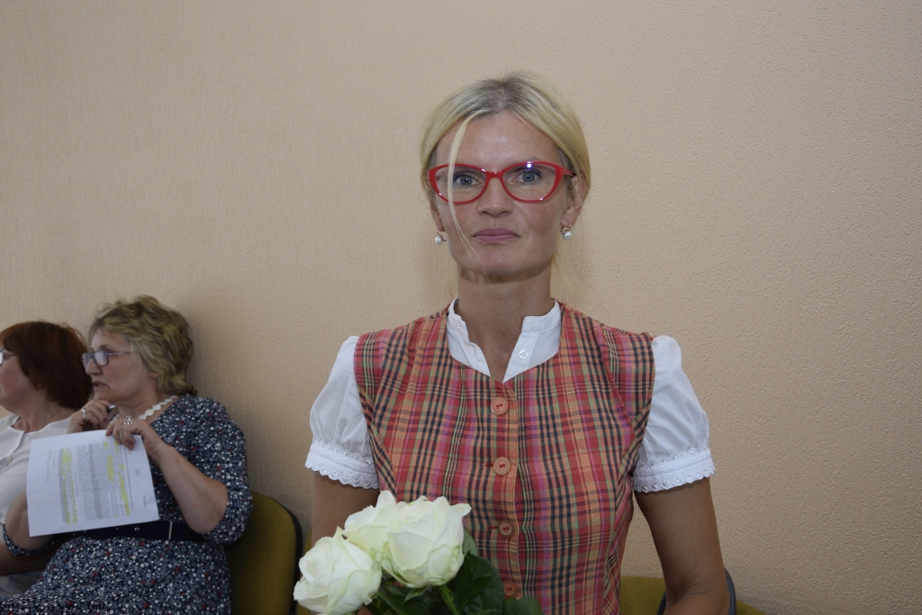 Bauskas novada domes sēdē ceturtdien, 31. maijā, deputāti nobalsoja par vietējās uzņēmējas Inetas Kalnmales apstiprināšanu amatā. Piektdien, 1. jūnijā, novada domes priekšsēdētājs Arnolds Jātnieks saņēma I. Kalnmales iesniegumu, lūdzot atbrīvot viņu no šī amata.
Autors: Ivars Bogdanovs