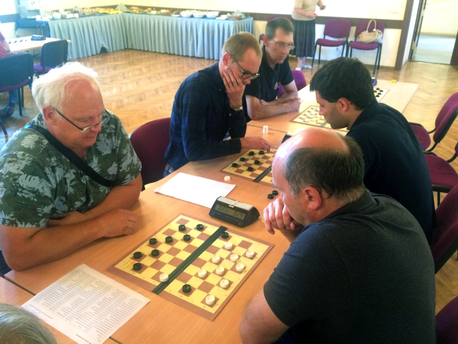 Sacīkstēs Dunalkā –  Zigmārs Rumbenieks (no kreisās), Mārtiņš Junkurēns un Jānis Štāls.
Autors: no pratalaiks.lv