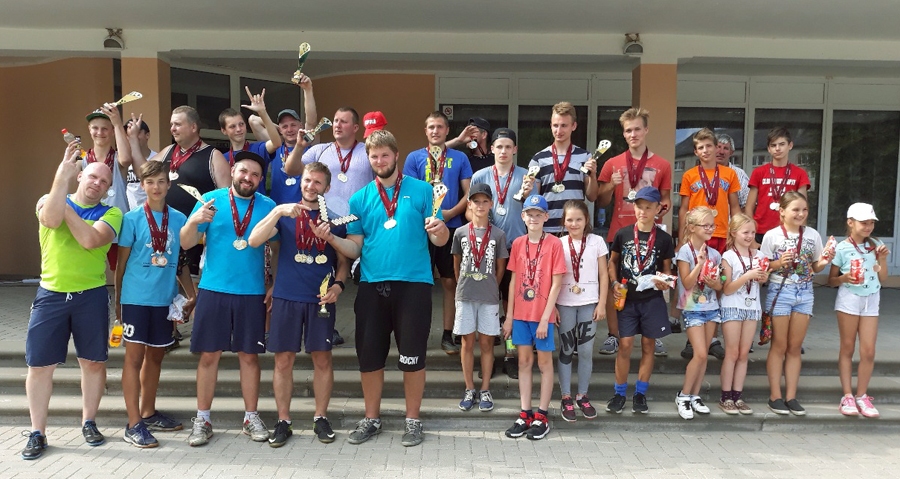 Brunavas pagasta vasaras sporta svētku dalībnieki saņēmuši apbalvojumus.
Autors: no D. Kalniņas albuma