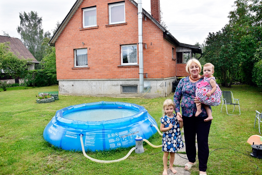 Dace ar mazmeitām Alvīni un Meiju (jaunākā).
Autors: Ivars Bogdanovs