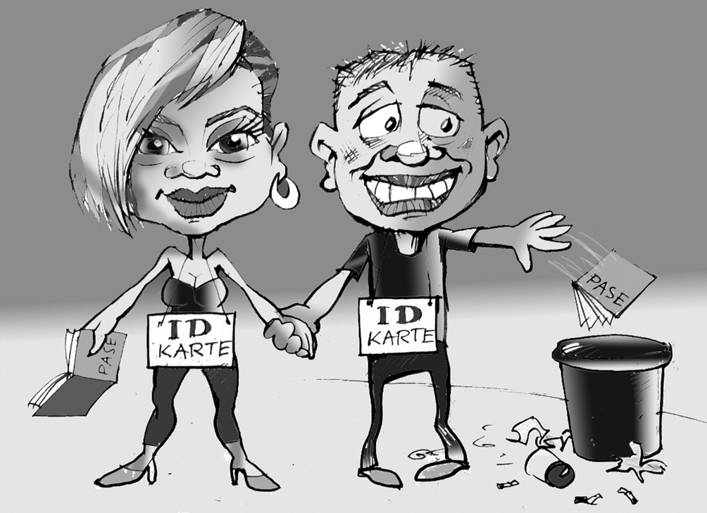 STRAUJI – NO REĀLĀ UZ VIRTUĀLO. FAKTS: personas apliecība jeb elektroniskā identifikācijas karte (eID) jau pēc pāris gadiem varētu kļūt par katram obligātu galveno personu apliecinošu dokumentu, izdarot grozījumus attiecīgajā likumā; sabiedrība tajā saskata kārtējo darījumu, lai patukšotu iedzīvotāju maciņus.
Miķelis ver vaļā maku,/ Sajūt piedeguma smaku –/ «Rimi», «Mego», bankas kartes,/ Skat, jau arī eID-i startēs./ Nebūšot vairs pasēm vietas,/ Jāliek muzejā, kur senas lietas./ Elektronika kam rados,/ Mieru ļautiņiem vis nedos,/ Jo aiz prāta lidojuma/ Liela nauda dabūjama,/ Ja ikvienu surogātu/ Paziņo par obligātu./ Cilvēks cilvēkam nekas,/ Skaistas tikai pasakas,/ Viss ap tevi virtuāls,/ Pats tu kļuvis digitāls.
Autors: Zīmējums – Vilnis Bulavs, rīmes – Daina Ziemele